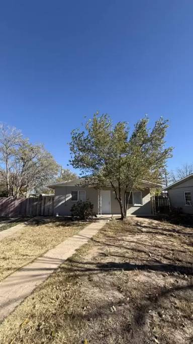 Main picture of 905 Norris Pl