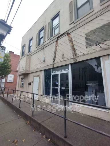 Main picture of 203 Prince St