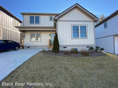 Main picture of 100 Wheeler Rd