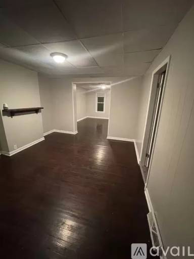 Main picture of 572 W Utica St