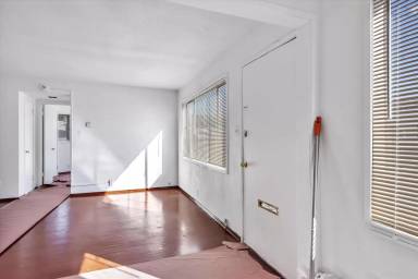 Main picture of 6033 Foothill Blvd
