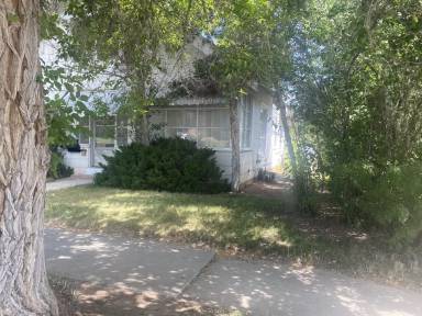 Main picture of 726 Summit St