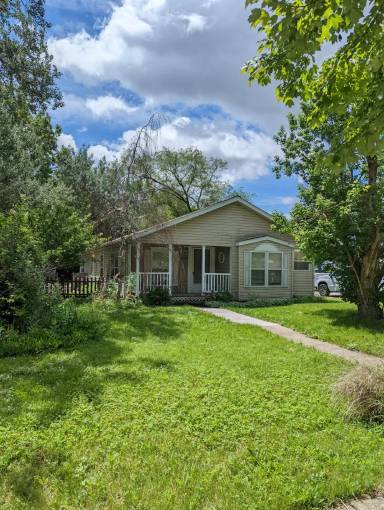 Main picture of 28055 Hanover Blvd