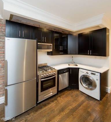 Main picture of 446 W 19th St