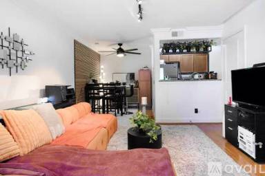 Main picture of 355 N Maple St