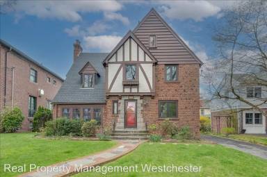 Main picture of 156 Chittenden Ave