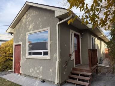 Main picture of 619 Grand Ave