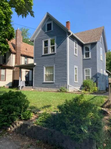 Main picture of 1845 14th Ave