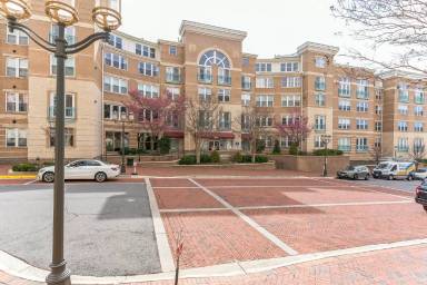 Main picture of Market Street at Town Center