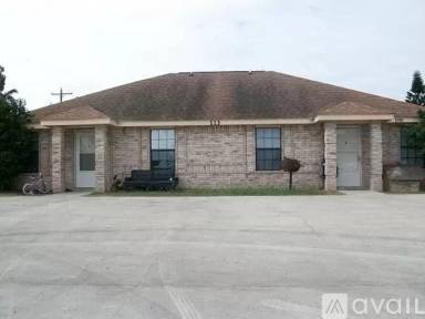Main picture of 113 N Glasscock Blvd