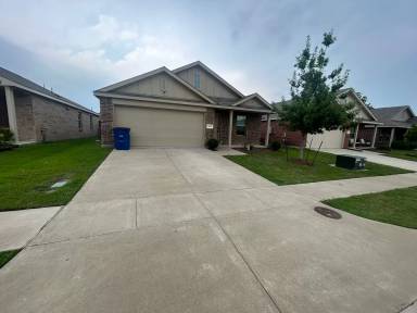 Main picture of 1014 Lady Bird St