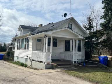 Main picture of 2031 30th Ave