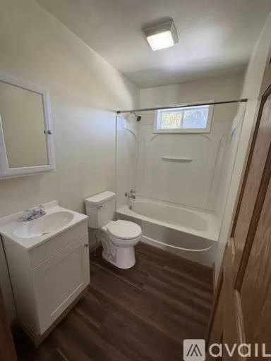 Main picture of 143 Poplar Rd