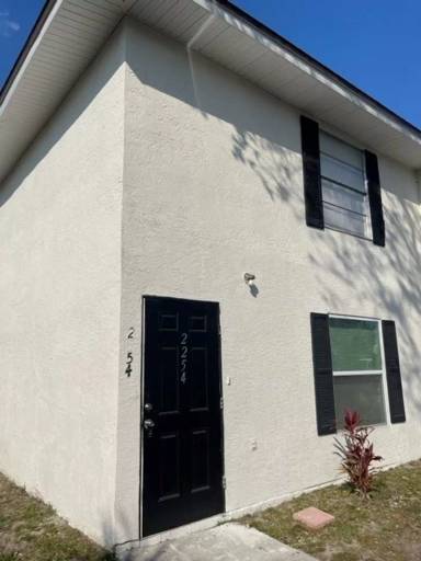 Main picture of 2270 W New Haven Ave