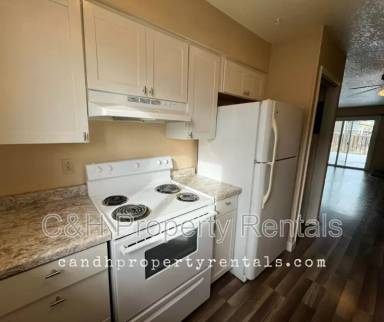 Main picture of 405 Roxy Ln