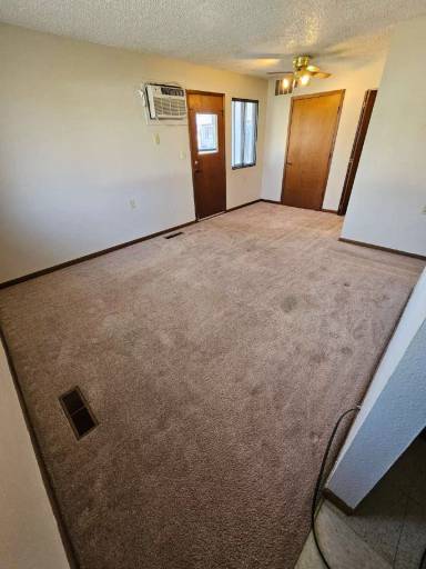 Main picture of 102 8th Ave NW