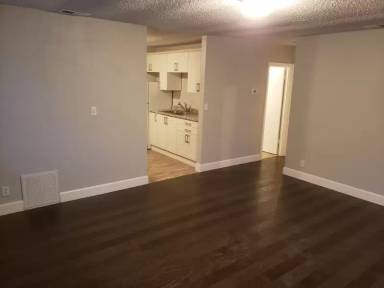 Main picture of 616 Index Ave NE