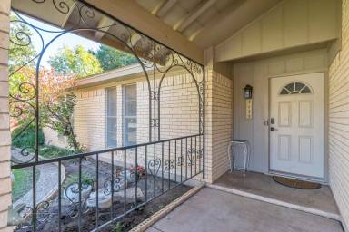 Main picture of 3133 Primrose Dr