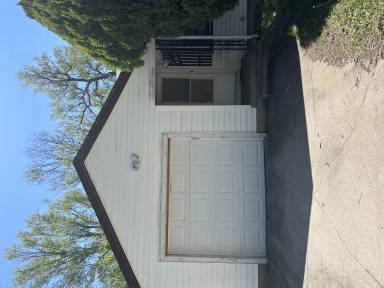 Main picture of 618 S Barlow St
