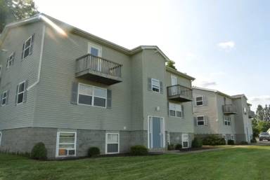 Main picture of 211 Tompkins St