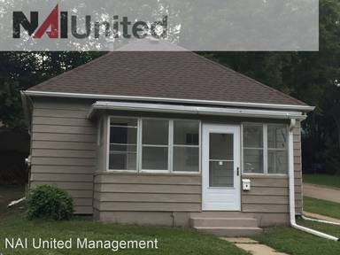 Main picture of 802 Dubuque St