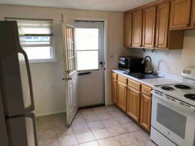 Main picture of 29 Bay Beach Ave
