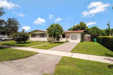 Main picture of 19510 Christmas Rd