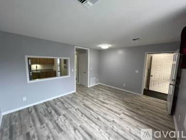 Main picture of 573 Fox St