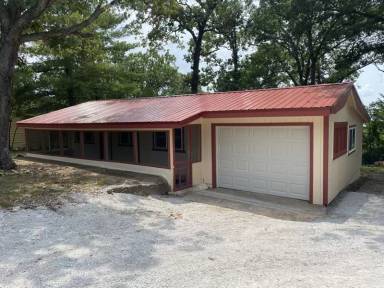 Main picture of 12132 Highway 7