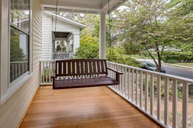 Main picture of 3236 McKinley St NW