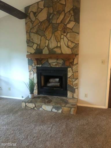 Main picture of 1831 Tryon Dr