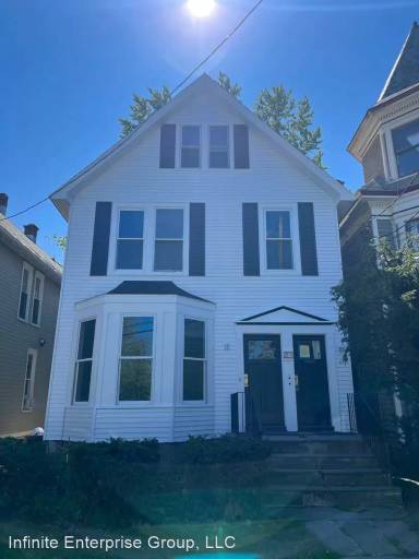 Main picture of 22 1/2 Union Ave