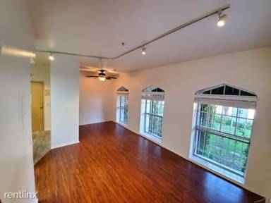 Main picture of 820 S Mansfield Ave