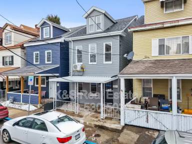 Main picture of 2321 Spring St