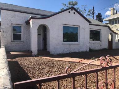 Main picture of 513 Porfirio Diaz St