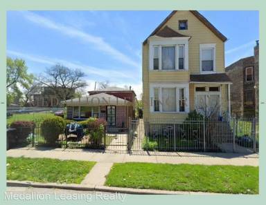 Main picture of 629 W 54th Pl