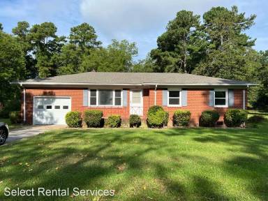 Main picture of 1707 Edgewood Dr