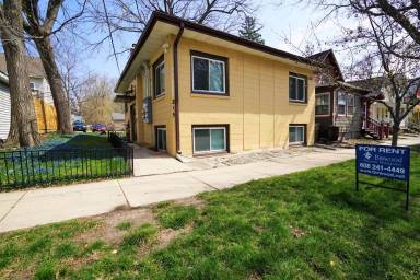 Main picture of 215 N Ingersoll St
