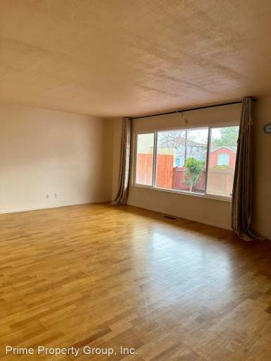 Main picture of 626 28th St