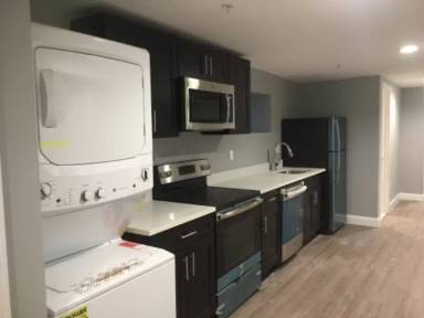 Main picture of 3215 Washington St