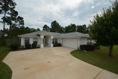 Main picture of 13 Red Birch Ln