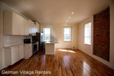 Main picture of 325 E Livingston Ave