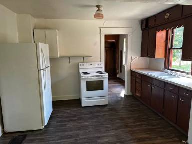 Main picture of 1004 S Madison St