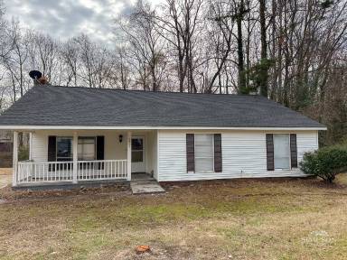 Main picture of 5425 Two Moons Dr