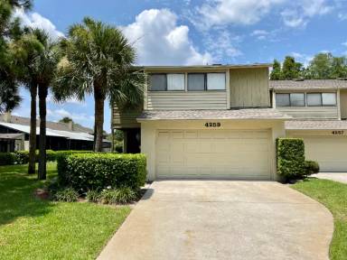 Main picture of 4259 Golf Club Ln