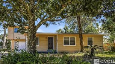 Main picture of 7837 Caxton Cir W