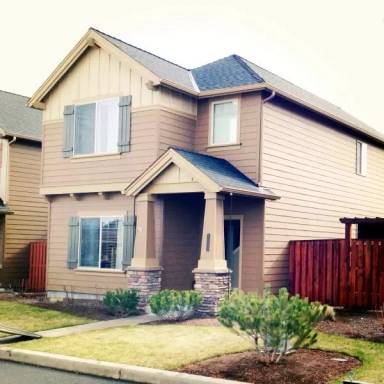 Main picture of 1336 NE Carson St