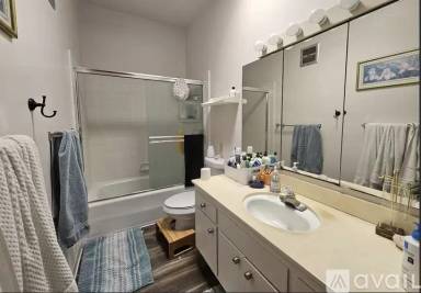 Main picture of 1016 Drake Dr