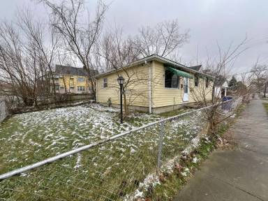 Main picture of 12102 Imperial Ave