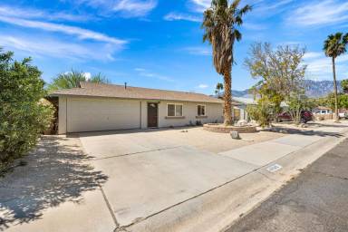 Main picture of 67145 Medano Rd